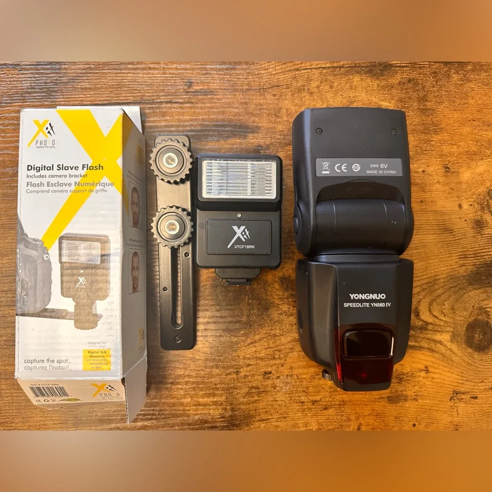 Speed lite with Digital Slave Flash for DSLR